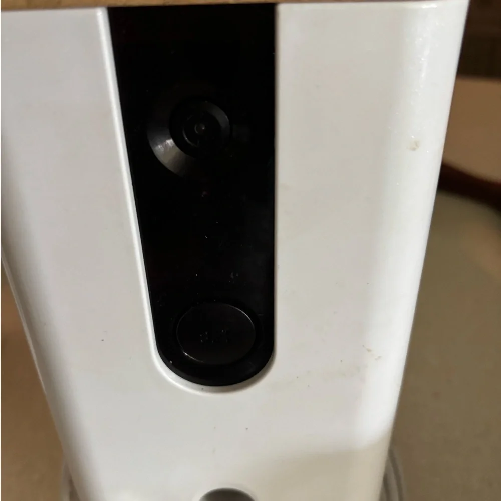 White and Wood Pet Camera with WiFi and an app!!